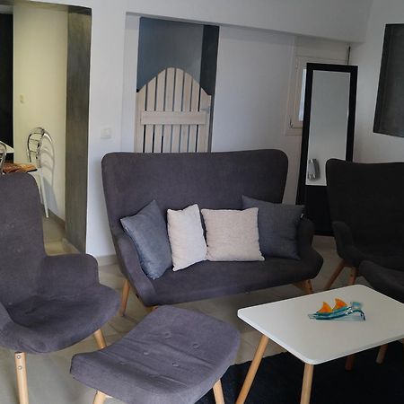 ثيرا Elysium Residence المظهر الخارجي الصورة