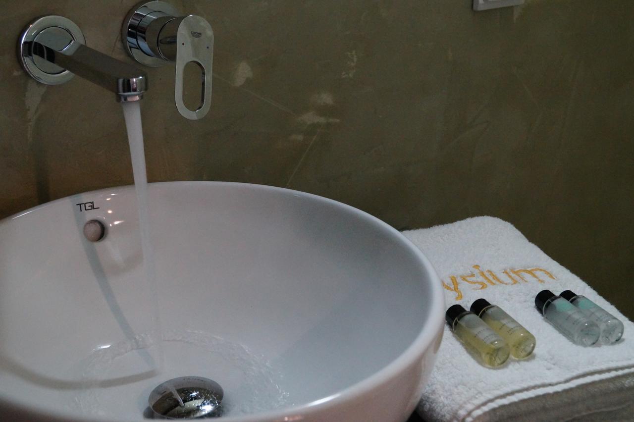 ثيرا Elysium Residence المظهر الخارجي الصورة